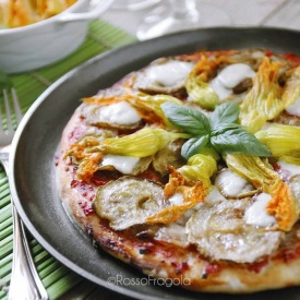 Pizza ortolana ai fiori di zucca