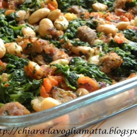 Cucina greca : casseruola di fagioli, spinaci e salsiccia di Vefa