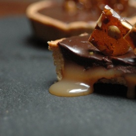 Chocolate salted caramel tarts