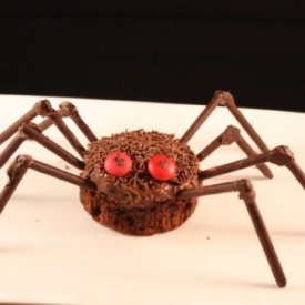 Muffin cioccolato e cannella a forma di ragno