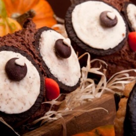 Ricette di Halloween: Muffin di Halloween a forma di gufo.