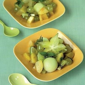  Insalata di kiwi, uva, melone e carambola