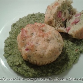 Muffin salati con mortadella, taleggio e broccoli