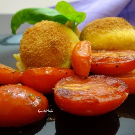 Boule di Chevre al basilico con pomodorini caramellati