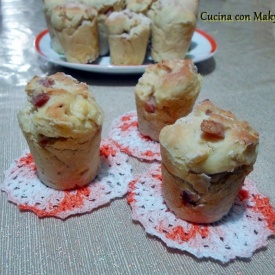 Muffin salati con cuore filante