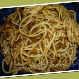 Spaghetti con sugo di lenticchie