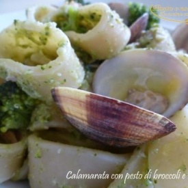 calamarata-con-pesto-di-broccoli-e-vongole