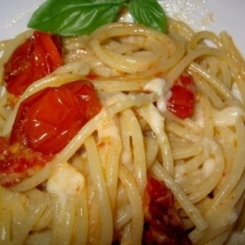 Spaghetti mantecati ai pomodorini