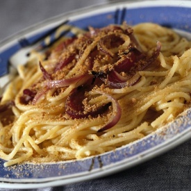 Spaghetti Bottarga e cipolla
