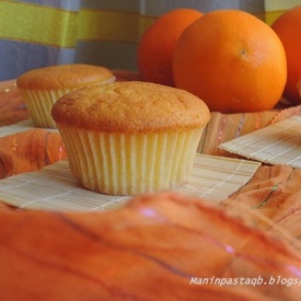 Muffin all'arancia con crema di nocciola