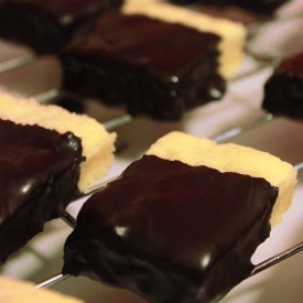 Vanilla Shortbread Glassati al Cioccolato Fondente