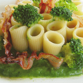 Pasta broccoli e pancetta croccante