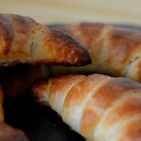 Video ricetta: “Croissant sfogliati” (ricetta tradizionale francese) - Aglio in Camicia