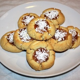 Biscotti semplici con marmellata