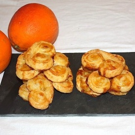 Ventagli di sfoglia caramellati all’arancia