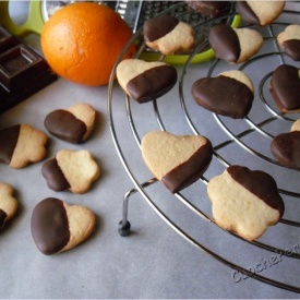 Biscotti arancia e cioccolato