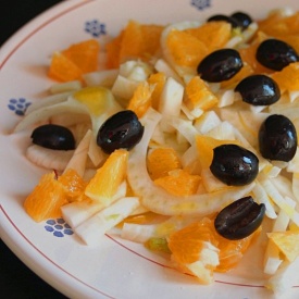 Insalata di Arance, Finocchi e Olive Nere con Olio Agrumato al Mandarino